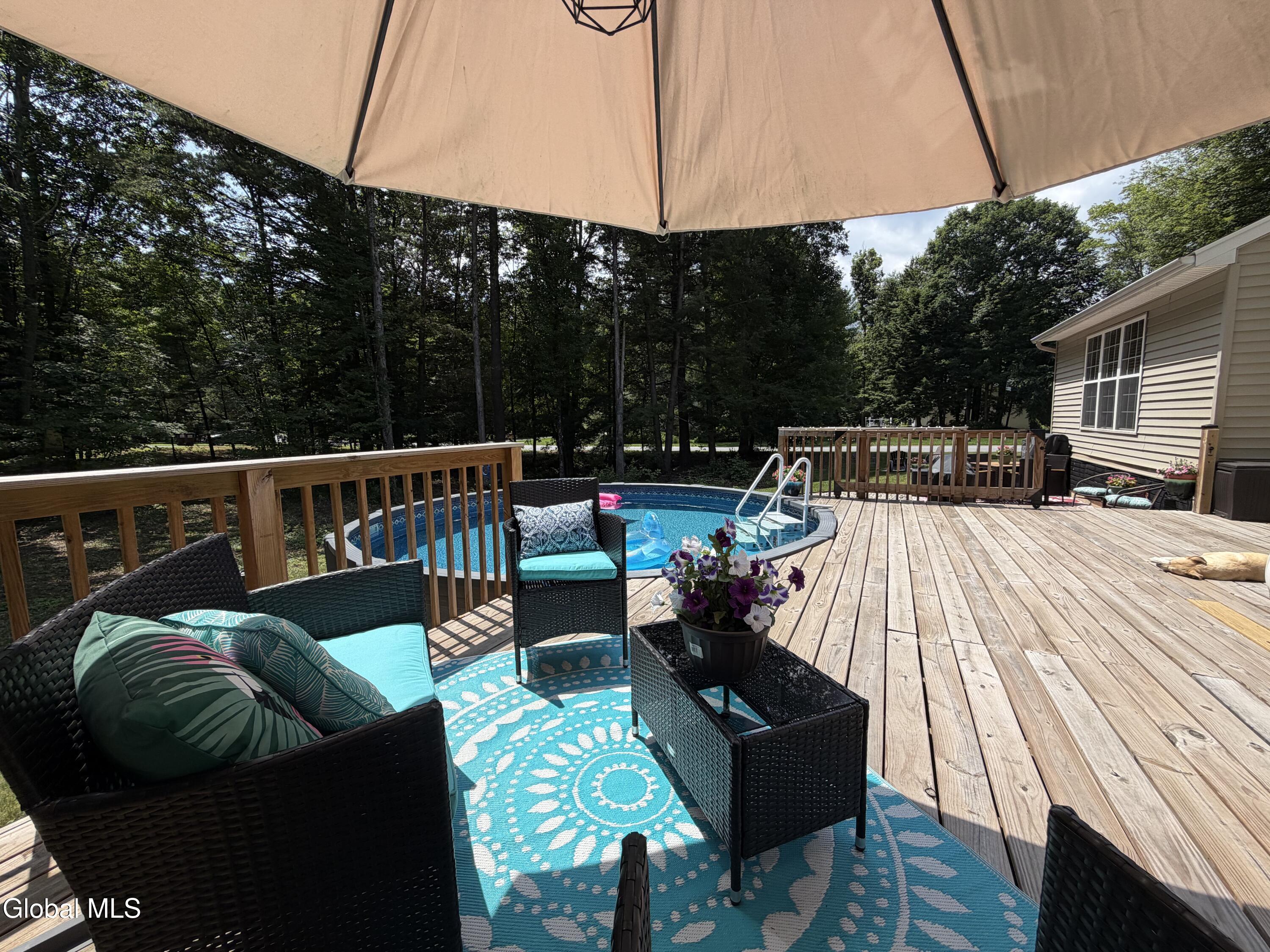 18 Whirlaway Boulevard Gansevoort NY 12831