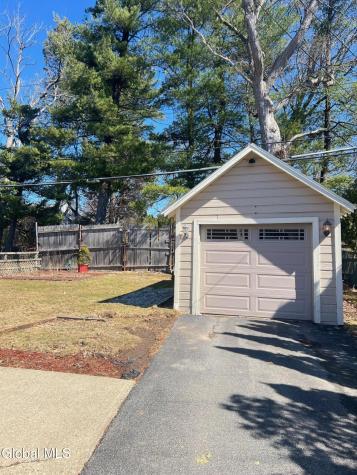 1182 S Country Club Drive Schenectady NY 12309