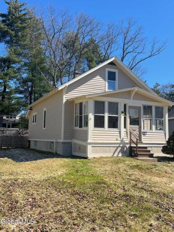 1182 S Country Club Drive Schenectady NY 12309