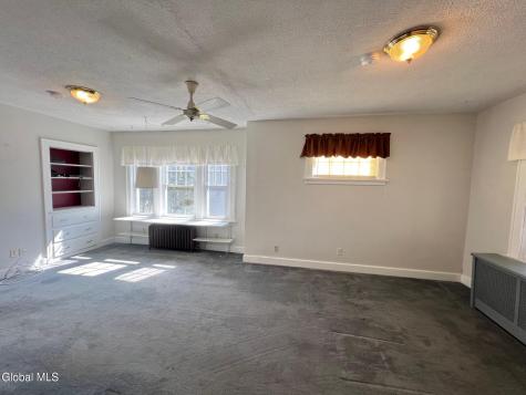 1182 S Country Club Drive Schenectady NY 12309