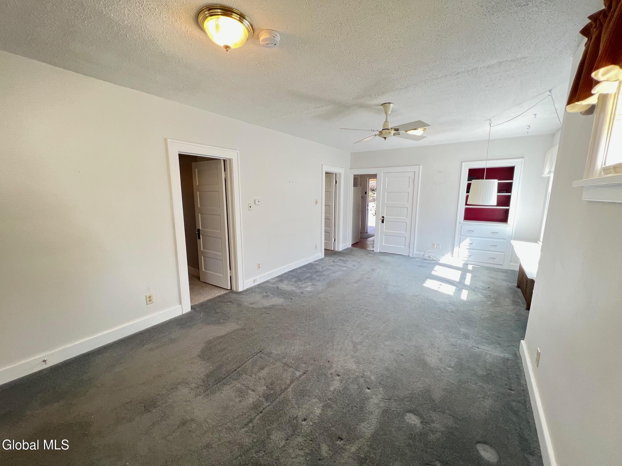 1182 S Country Club Drive Schenectady NY 12309