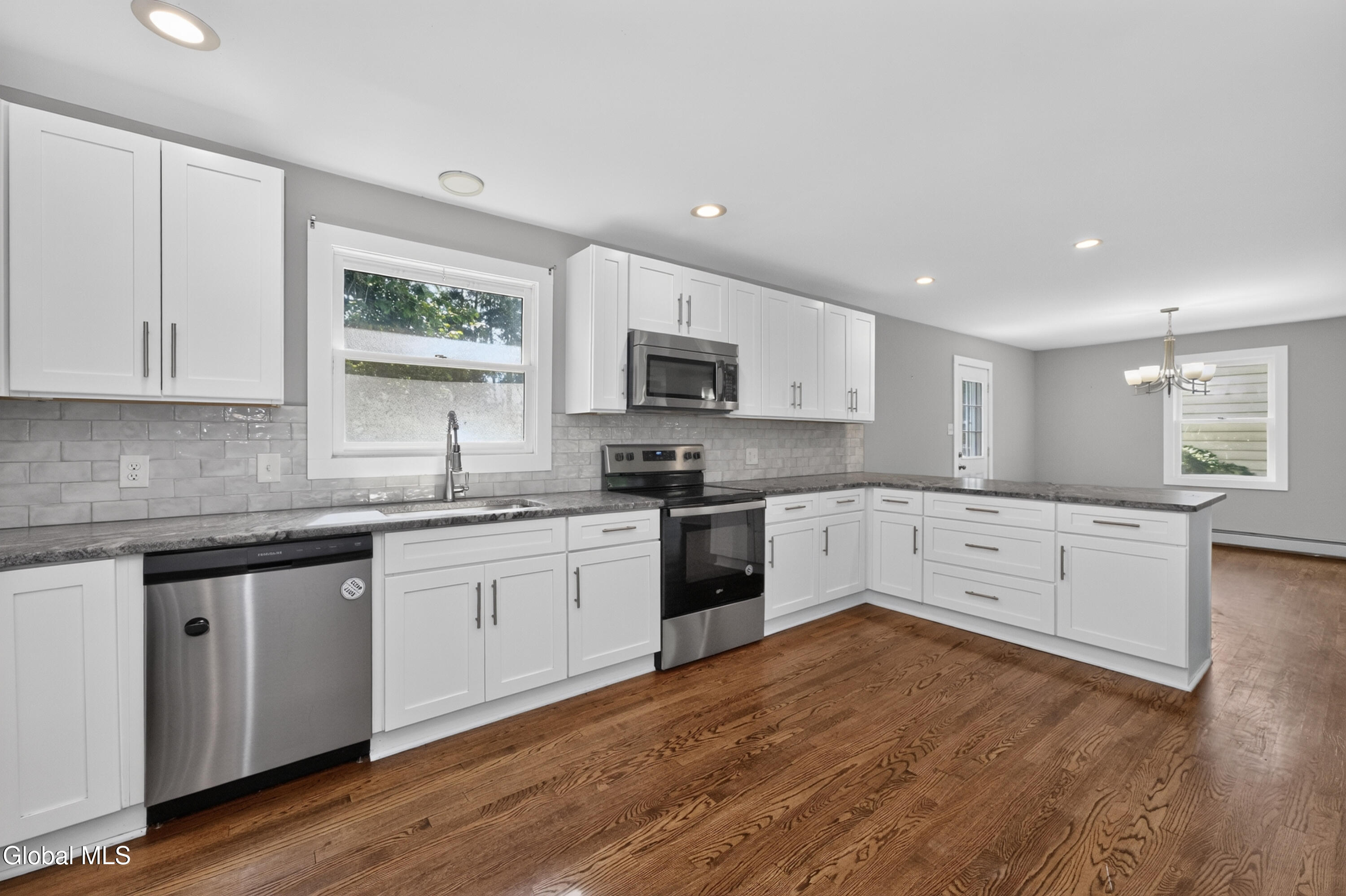 9 Nielsen Road Guilderland NY 12009