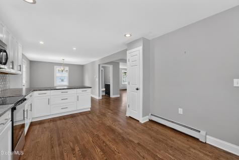 9 Nielsen Road Guilderland NY 12009
