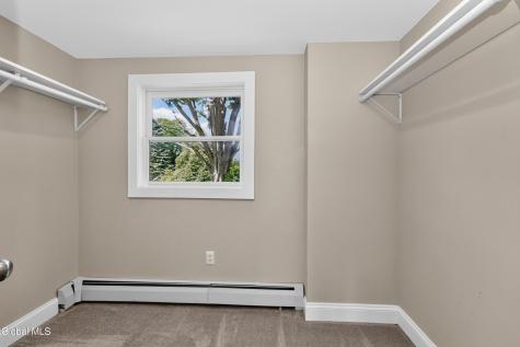 9 Nielsen Road Guilderland NY 12009