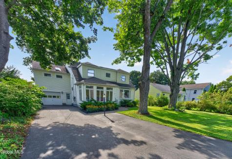 9 Nielsen Road Guilderland NY 12009