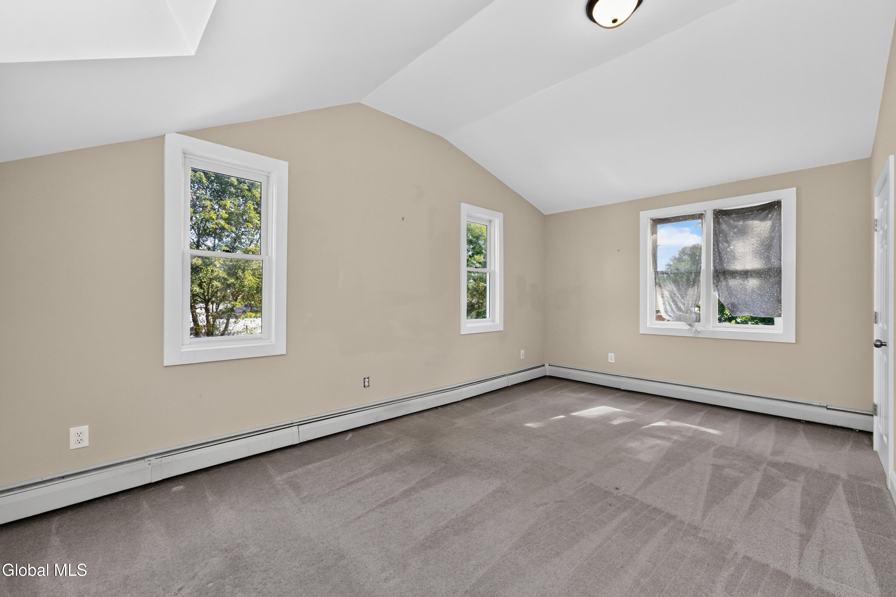 9 Nielsen Road Guilderland NY 12009
