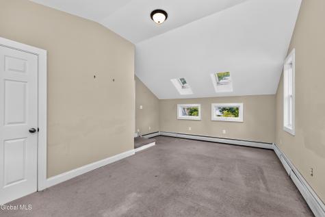 9 Nielsen Road Guilderland NY 12009