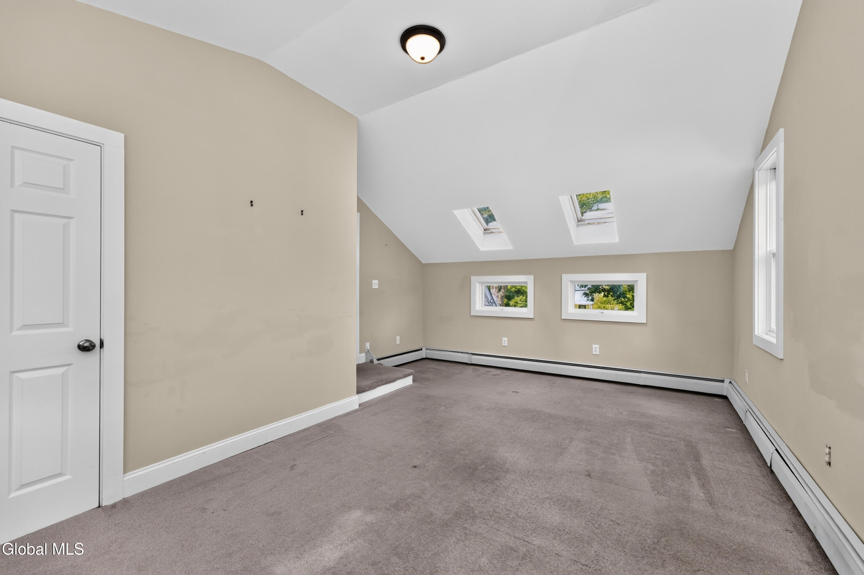 9 Nielsen Road Guilderland NY 12009