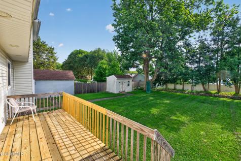 9 Nielsen Road Guilderland NY 12009
