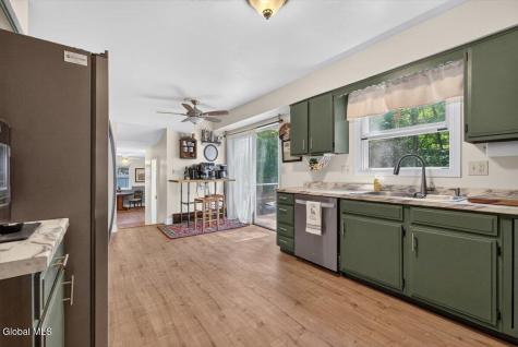 8 Cypress Point Clifton Park NY 12065