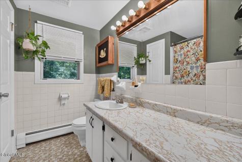 8 Cypress Point Clifton Park NY 12065