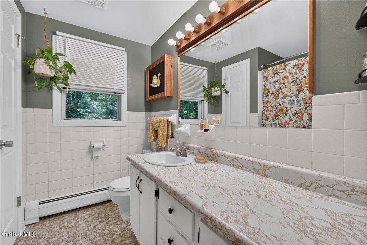 8 Cypress Point Clifton Park NY 12065