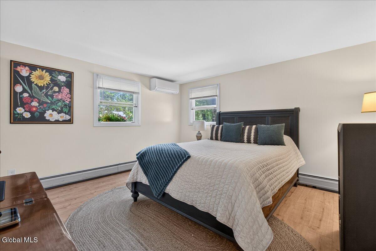 8 Cypress Point Clifton Park NY 12065