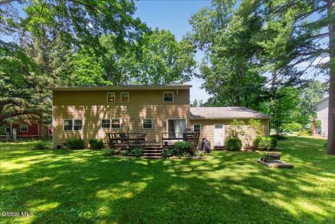 8 Cypress Point Clifton Park NY 12065