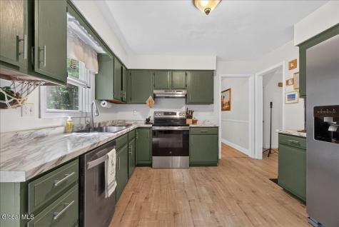 8 Cypress Point Clifton Park NY 12065