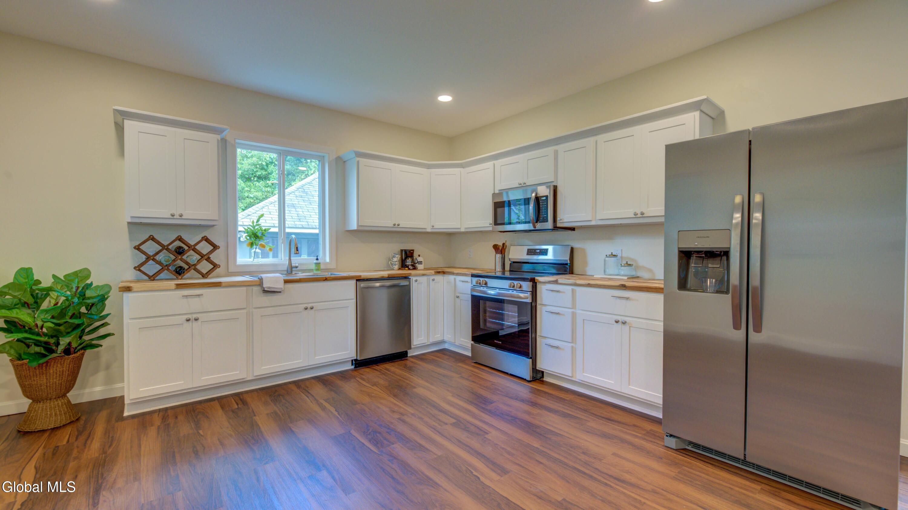 39 Temple Street Gloversville NY 12078