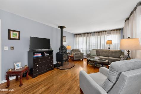 9 Fairlawn Avenue Rensselaer NY 12144