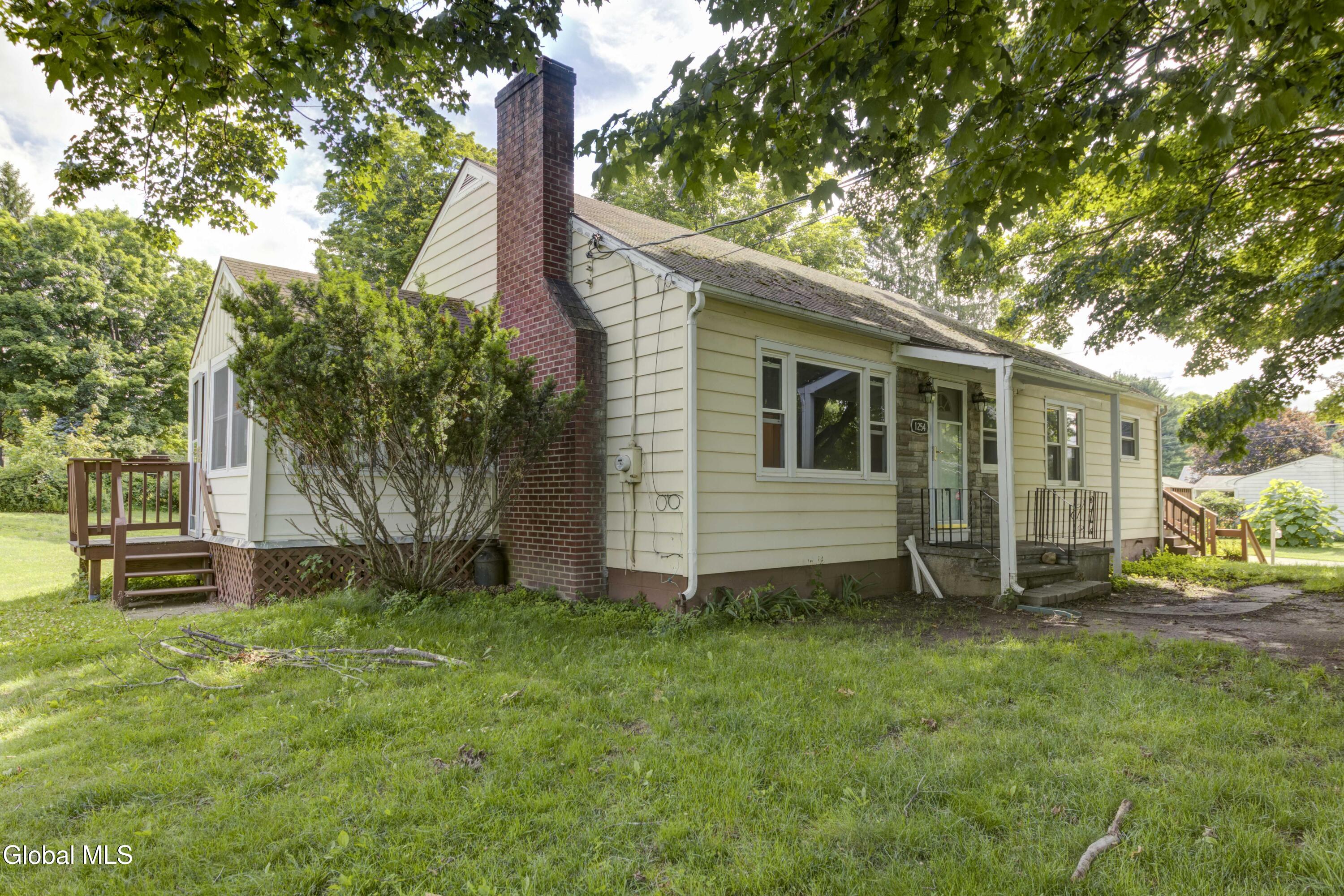 1254 Spring Avenue Wynantskill NY 12198