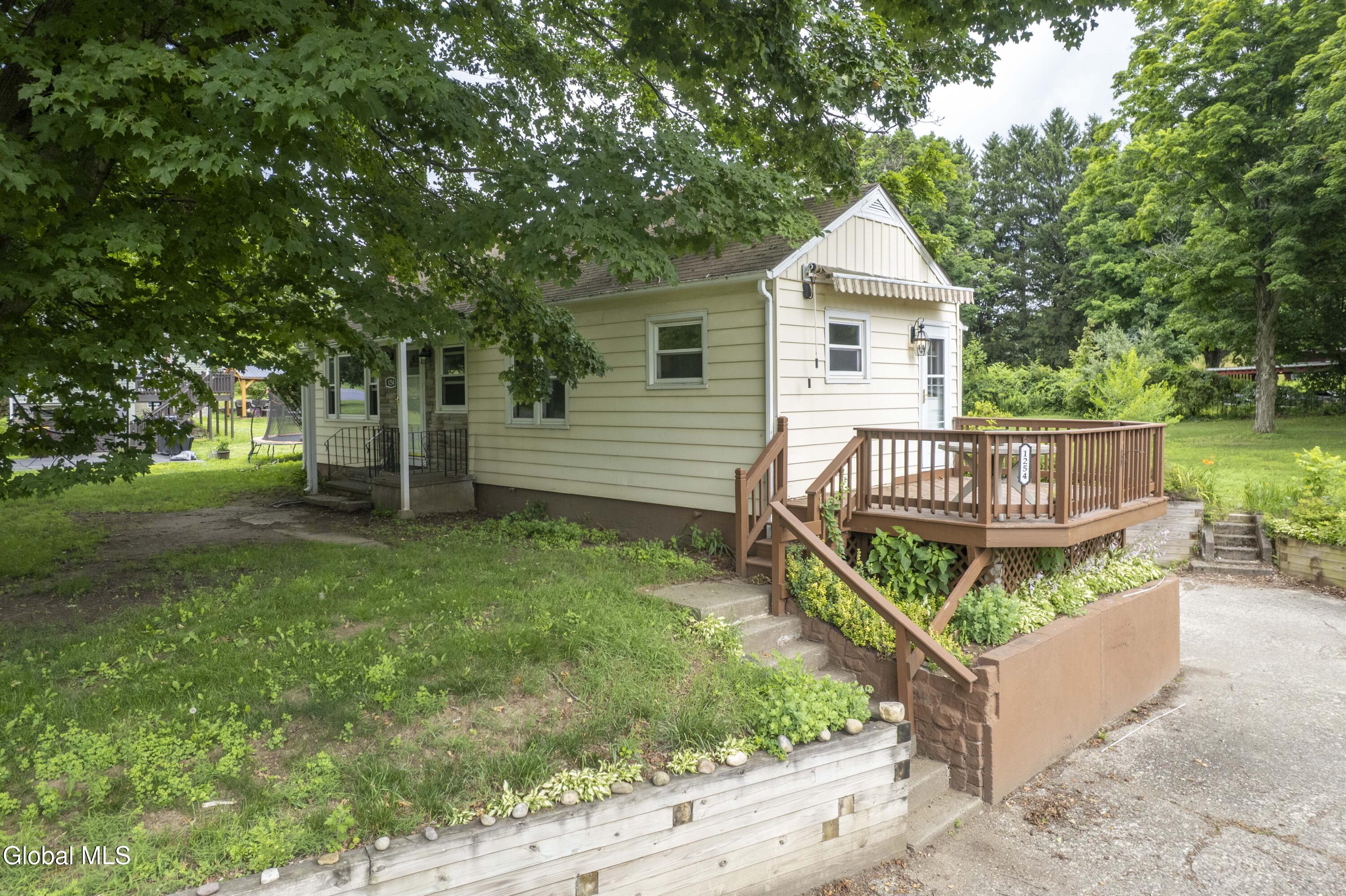 1254 Spring Avenue Wynantskill NY 12198