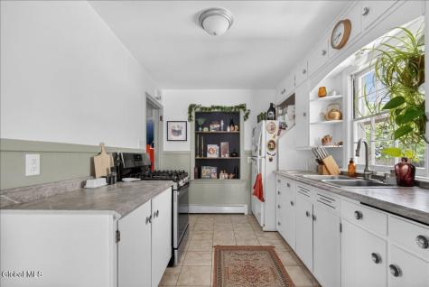 519 Elliott Street Schenectady NY 12302