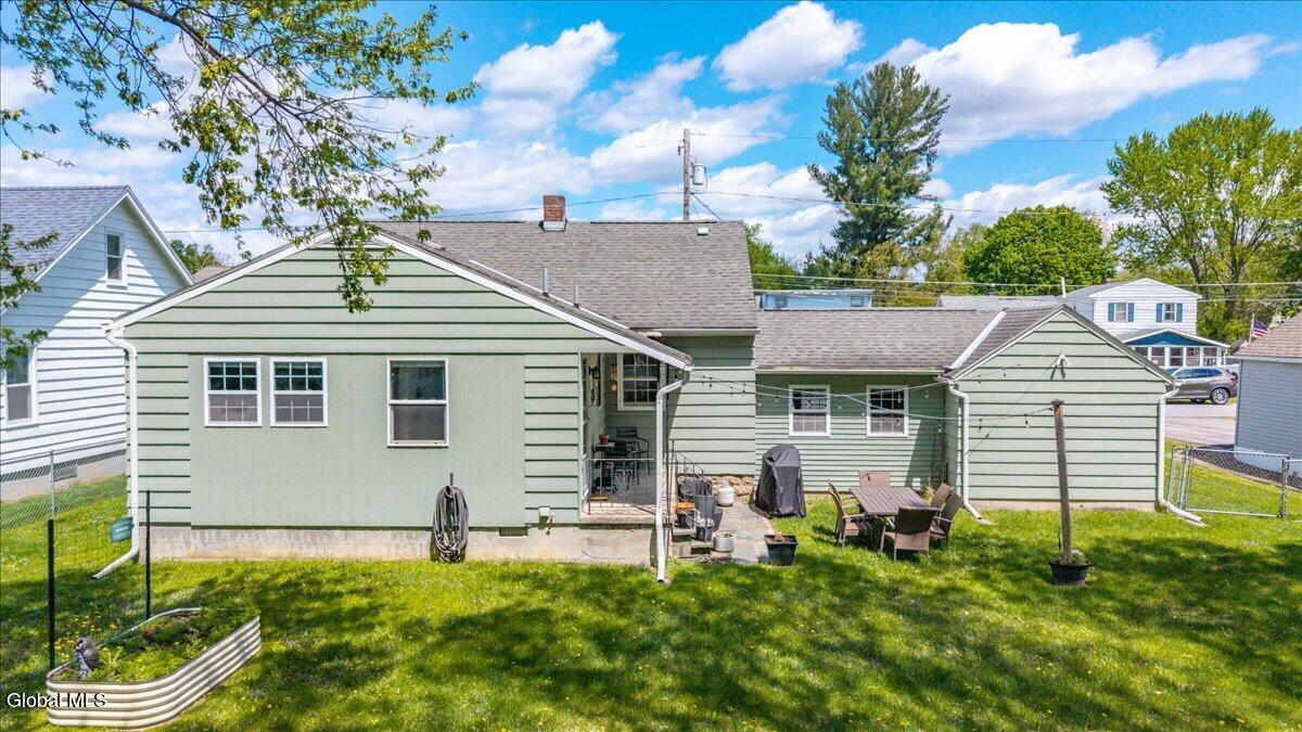 519 Elliott Street Schenectady NY 12302