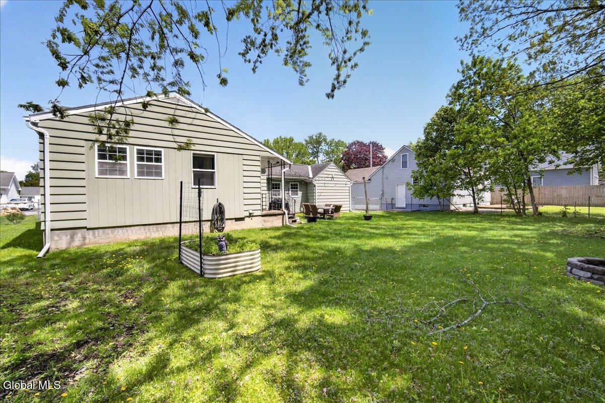 519 Elliott Street Schenectady NY 12302