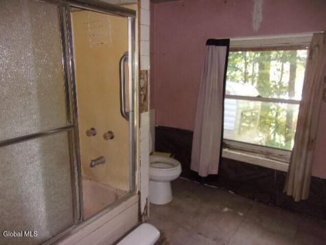 12 Delavan Avenue Middle Grove NY 12850