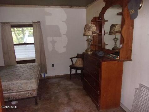 12 Delavan Avenue Middle Grove NY 12850