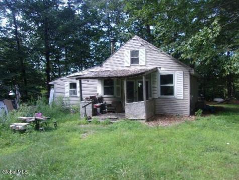 12 Delavan Avenue Middle Grove NY 12850