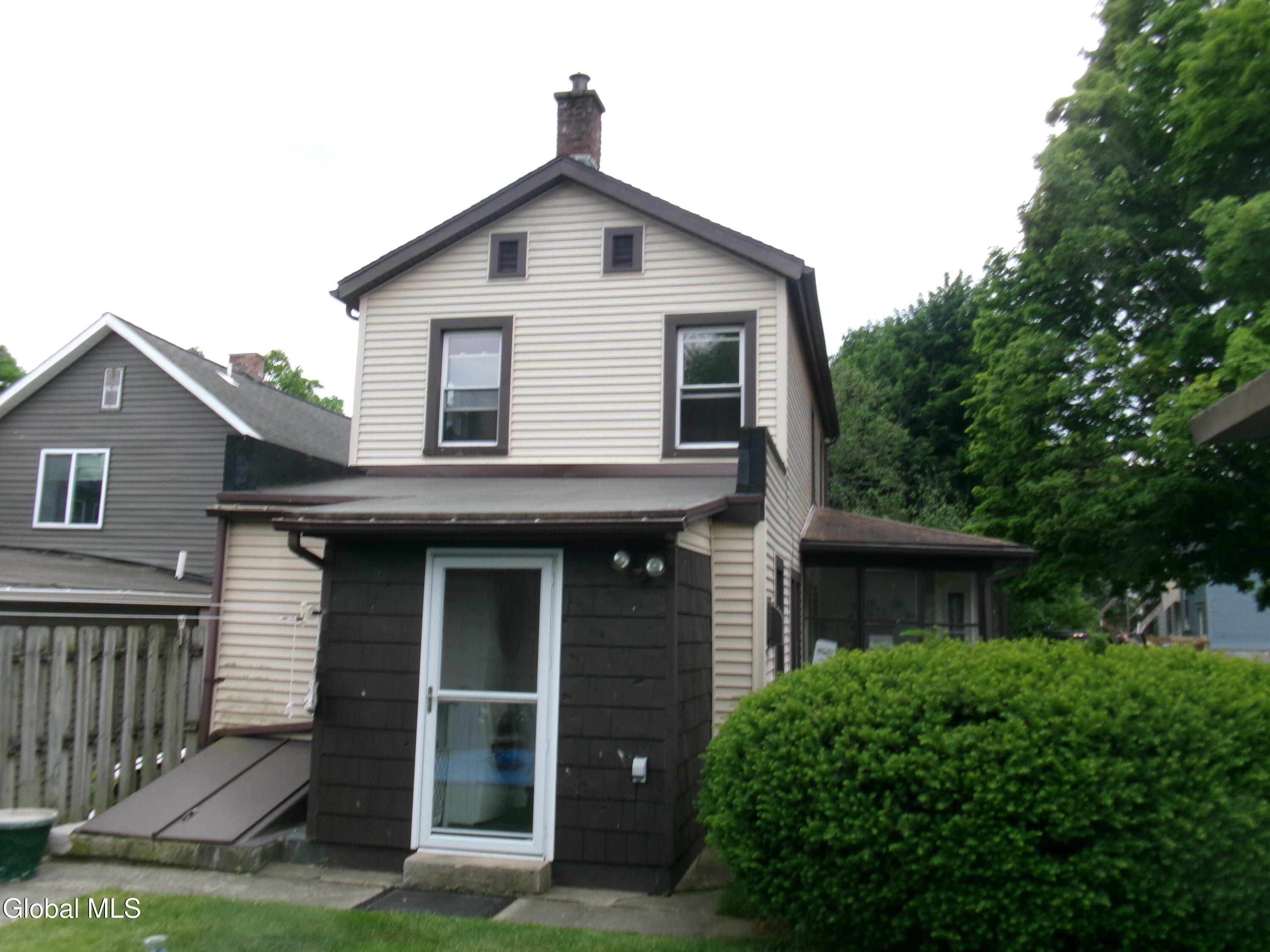 63 Dale Street Rensselaer NY 12144