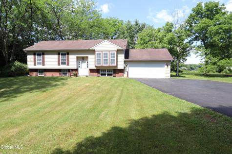 52 Biechman Road Ravena NY 12143