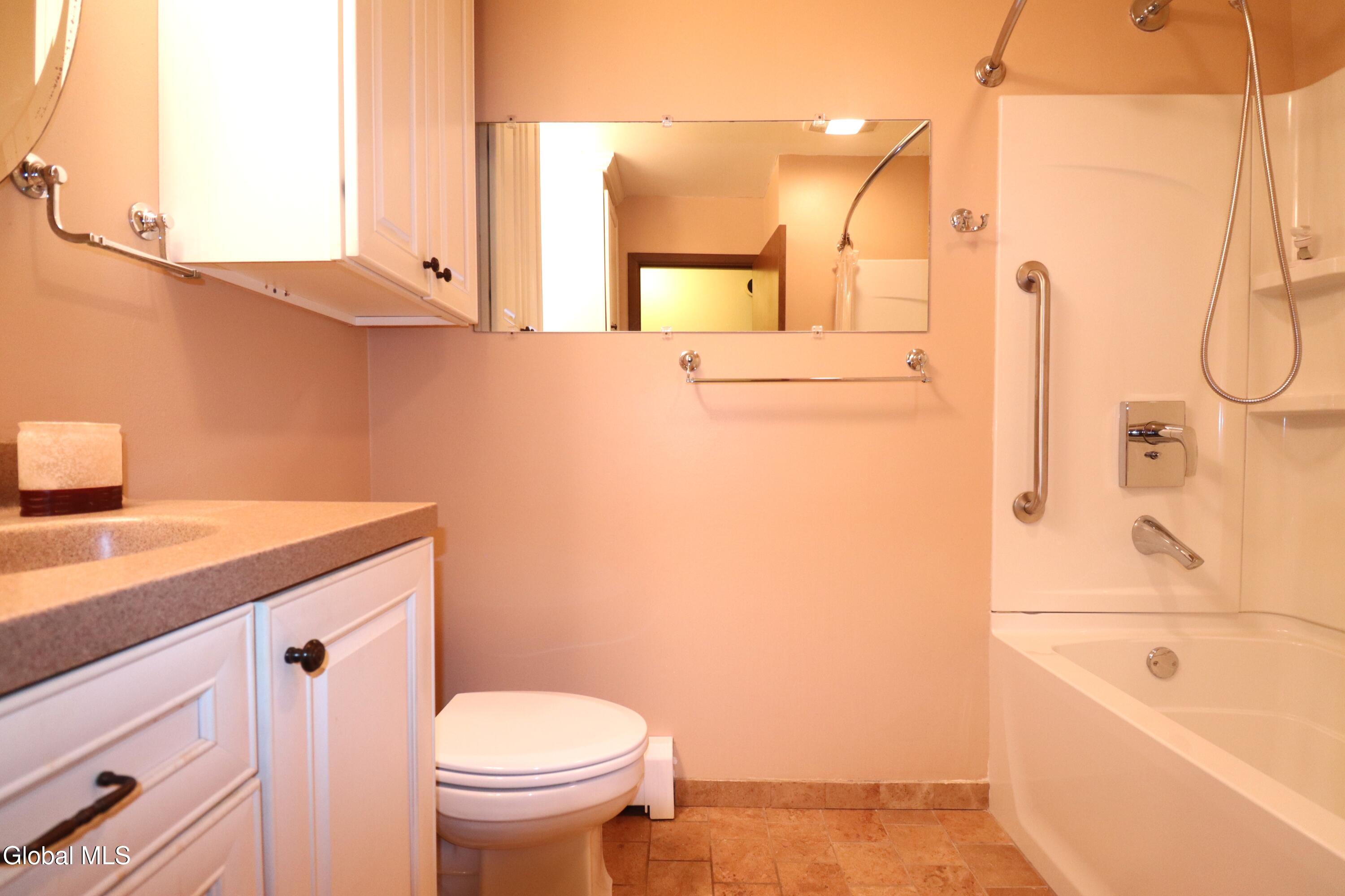 52 Biechman Road Ravena NY 12143