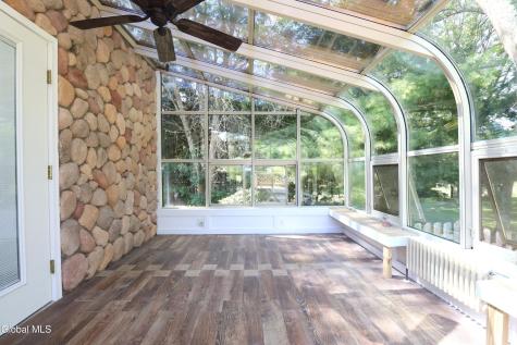 52 Biechman Road Ravena NY 12143
