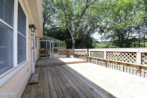 52 Biechman Road Ravena NY 12143