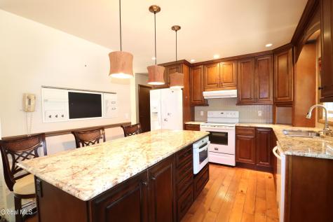 52 Biechman Road Ravena NY 12143