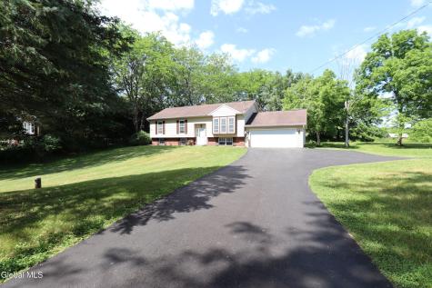 52 Biechman Road Ravena NY 12143