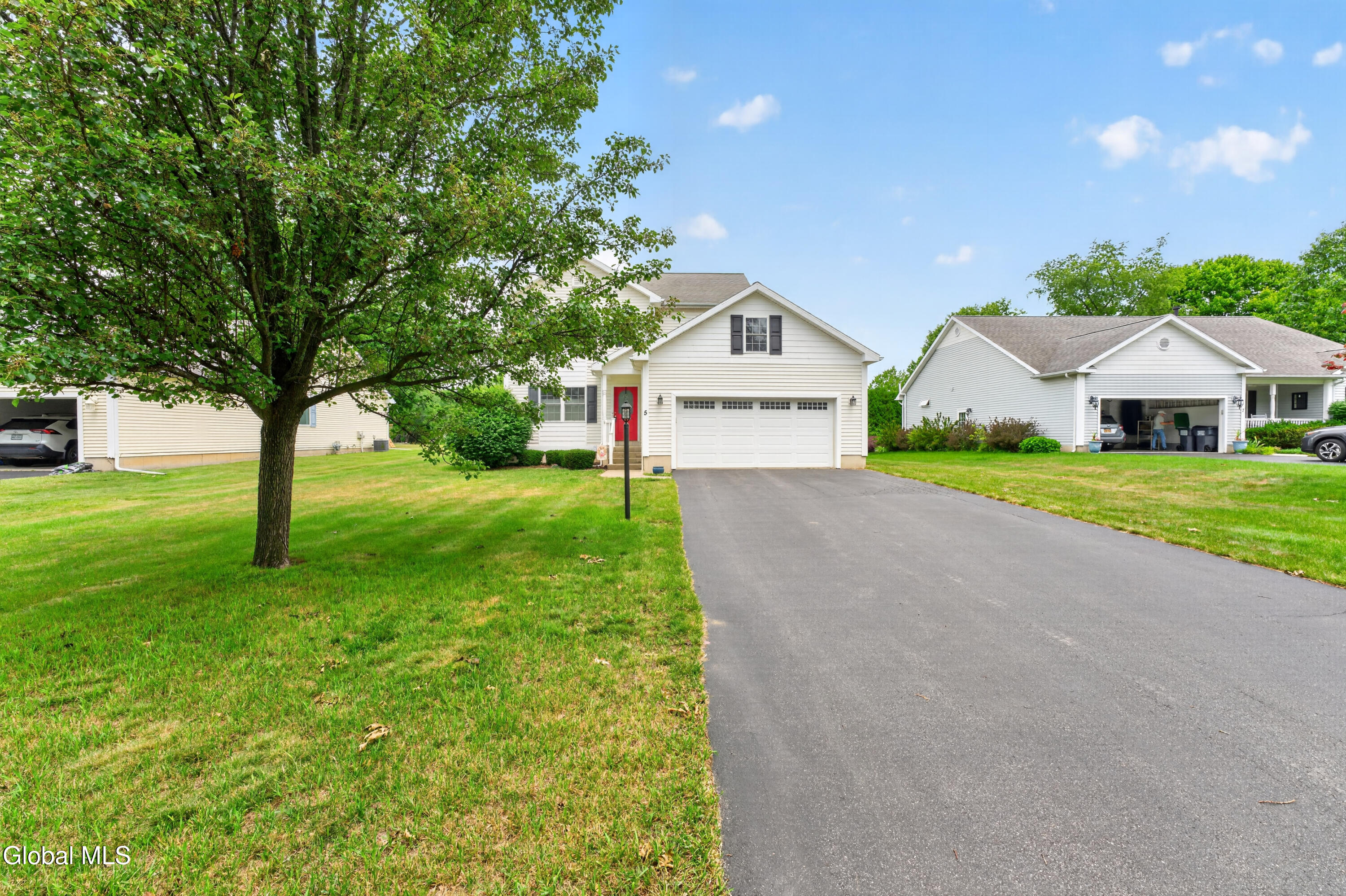 5 Carriage Way Waterford NY 12188