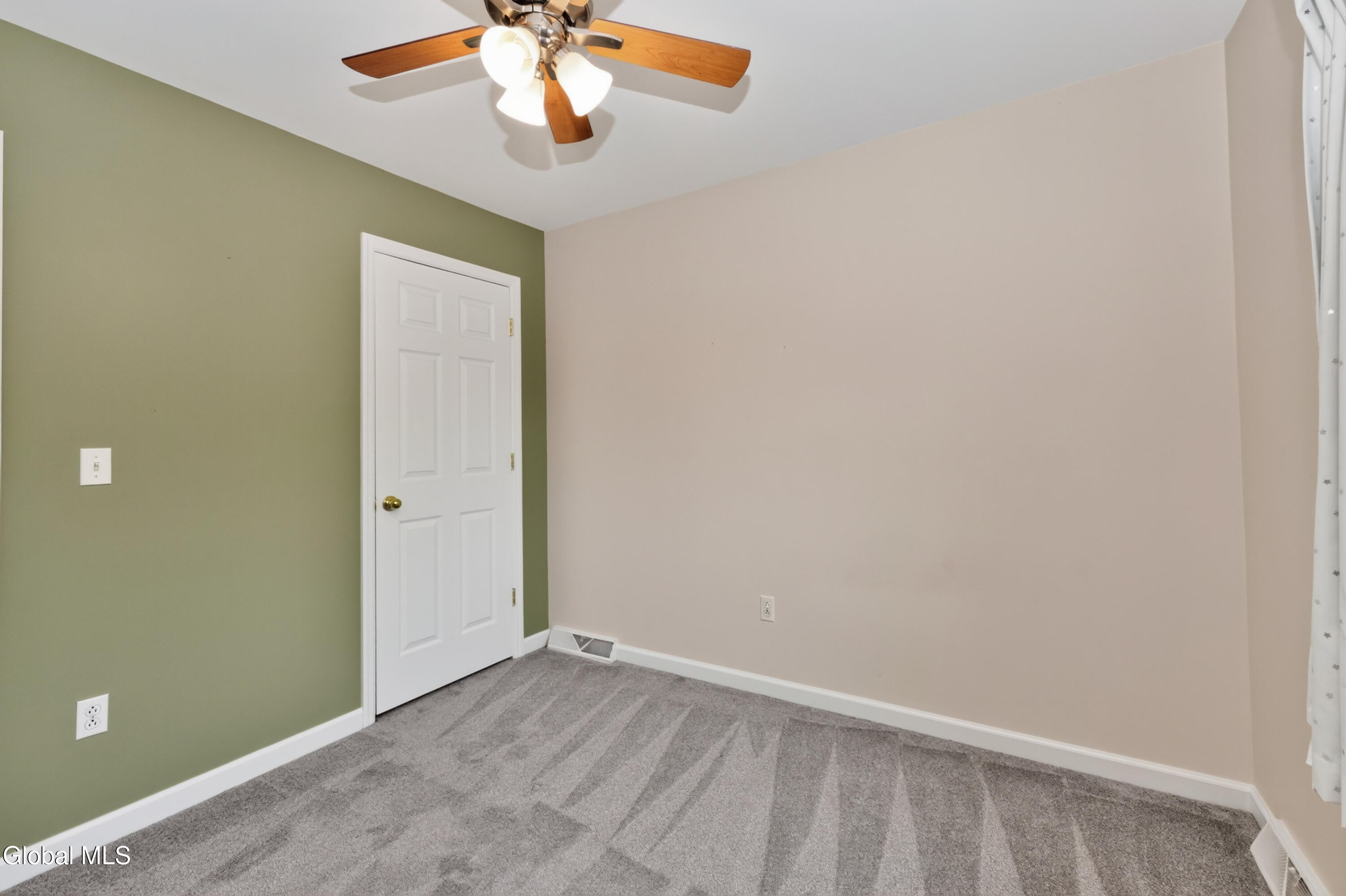 5 Carriage Way Waterford NY 12188