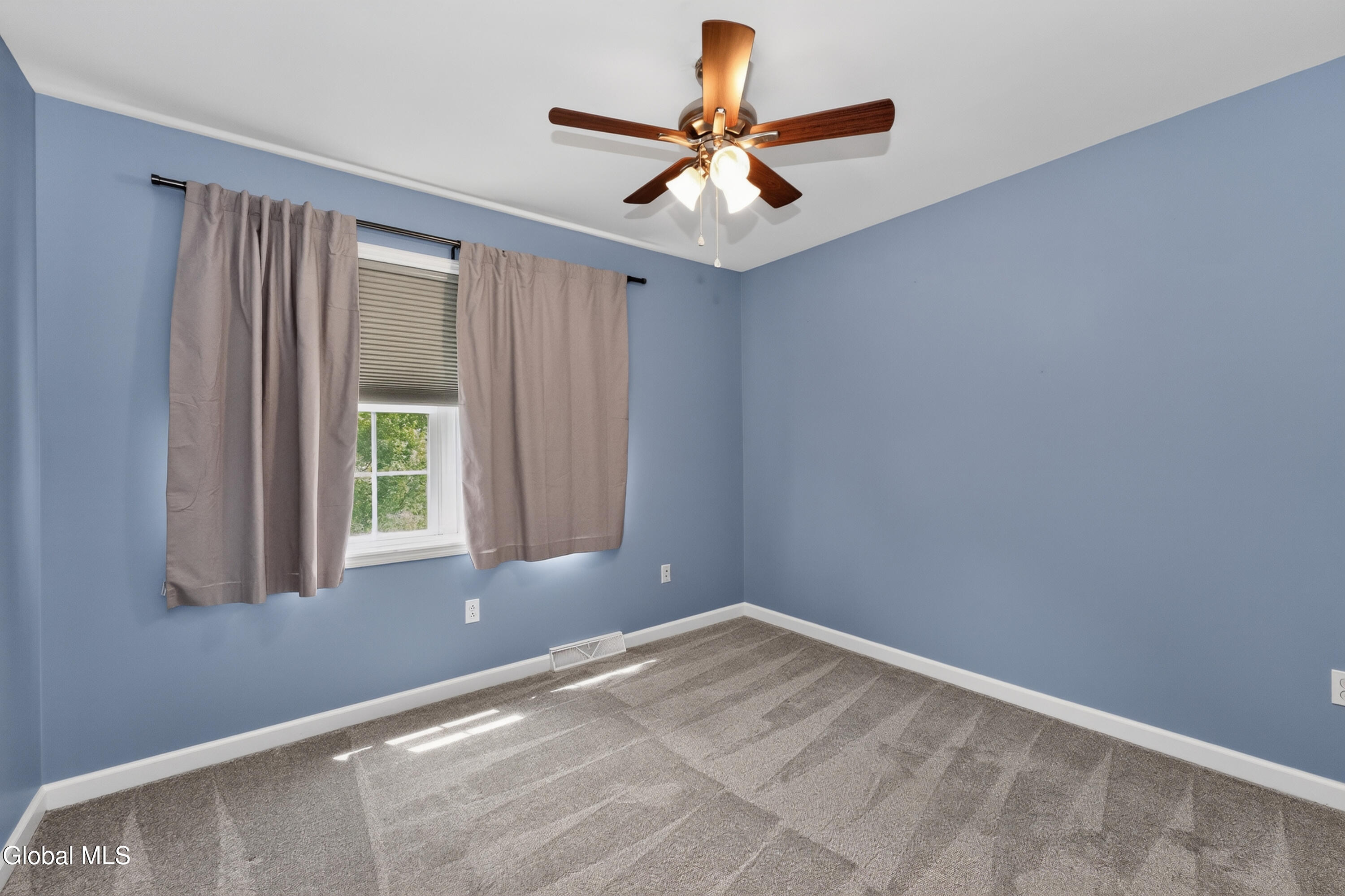 5 Carriage Way Waterford NY 12188
