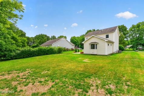 5 Carriage Way Waterford NY 12188