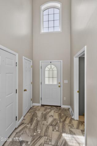 5 Carriage Way Waterford NY 12188