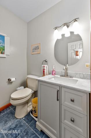 11 S Doorstone Drive Latham NY 12110