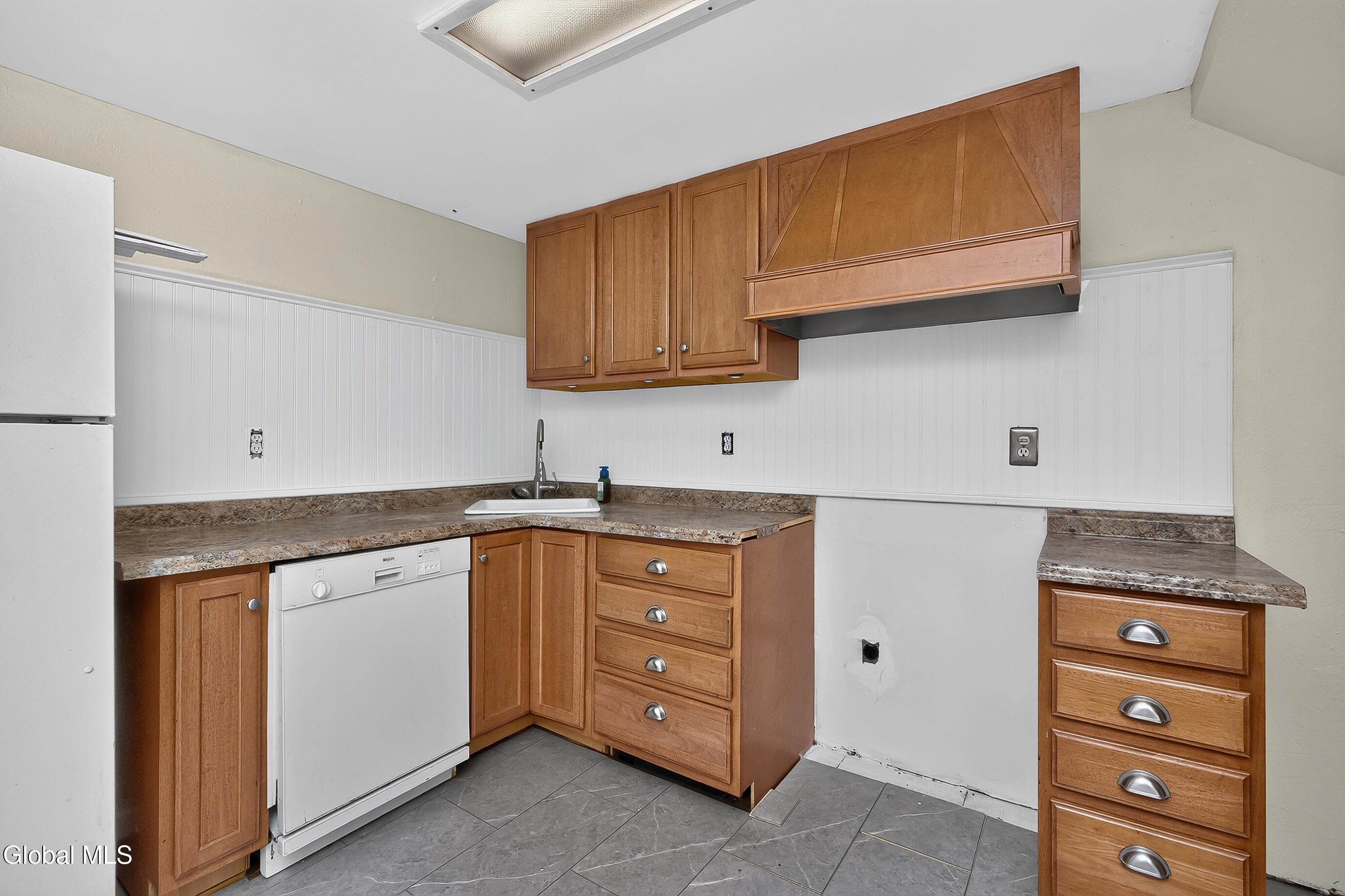 5 Easy Street Troy NY 12180