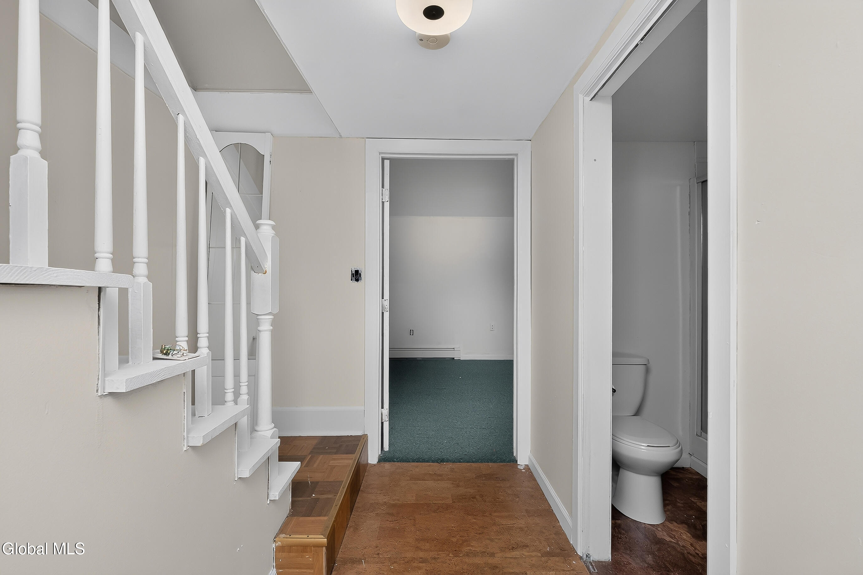 5 Easy Street Troy NY 12180