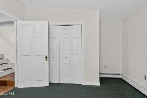 5 Easy Street Troy NY 12180