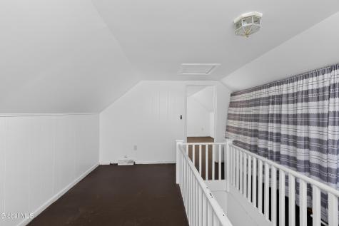 5 Easy Street Troy NY 12180