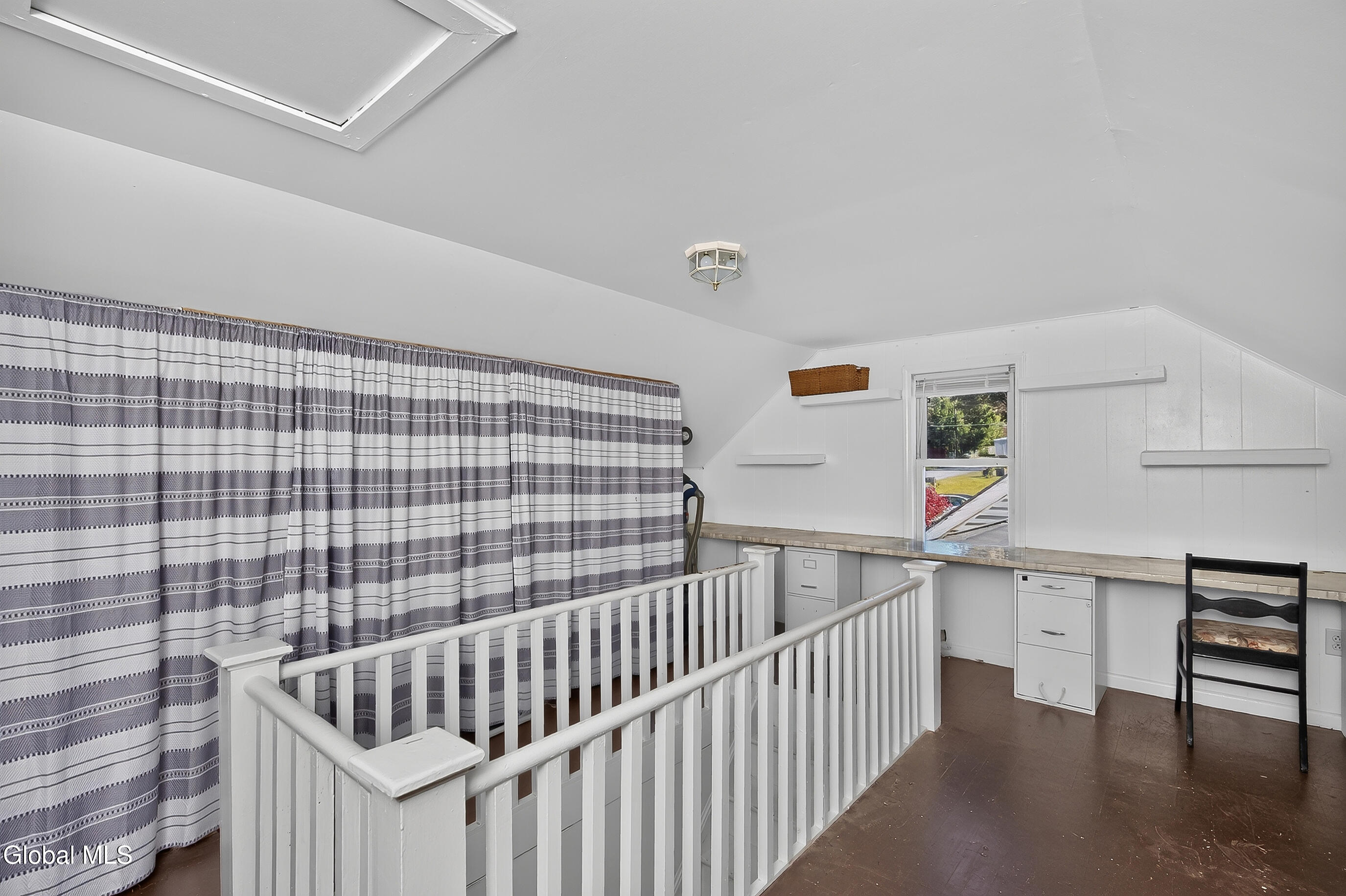 5 Easy Street Troy NY 12180