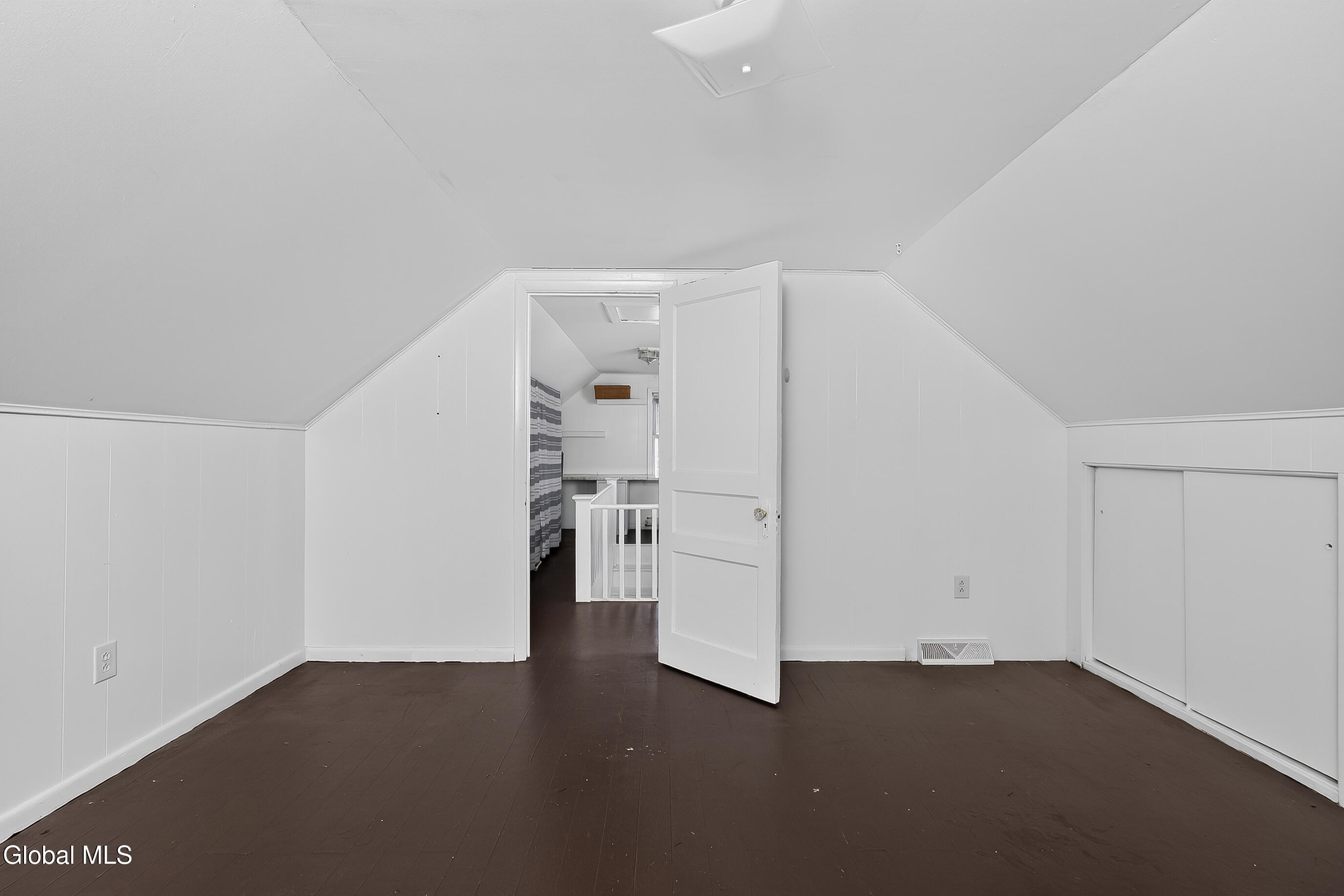 5 Easy Street Troy NY 12180