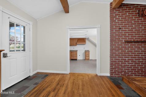 5 Easy Street Troy NY 12180