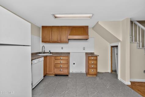 5 Easy Street Troy NY 12180